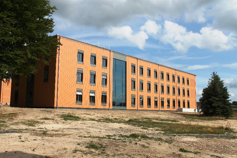 Herrenwaldkaserne in Stadtallendorf
Umbau Gebäude 9, 10, 11, 23, 47 Herrenwaldkaserne in Stadtallendorf
Umbau Gebäude 9, 10, 11, 23, 47